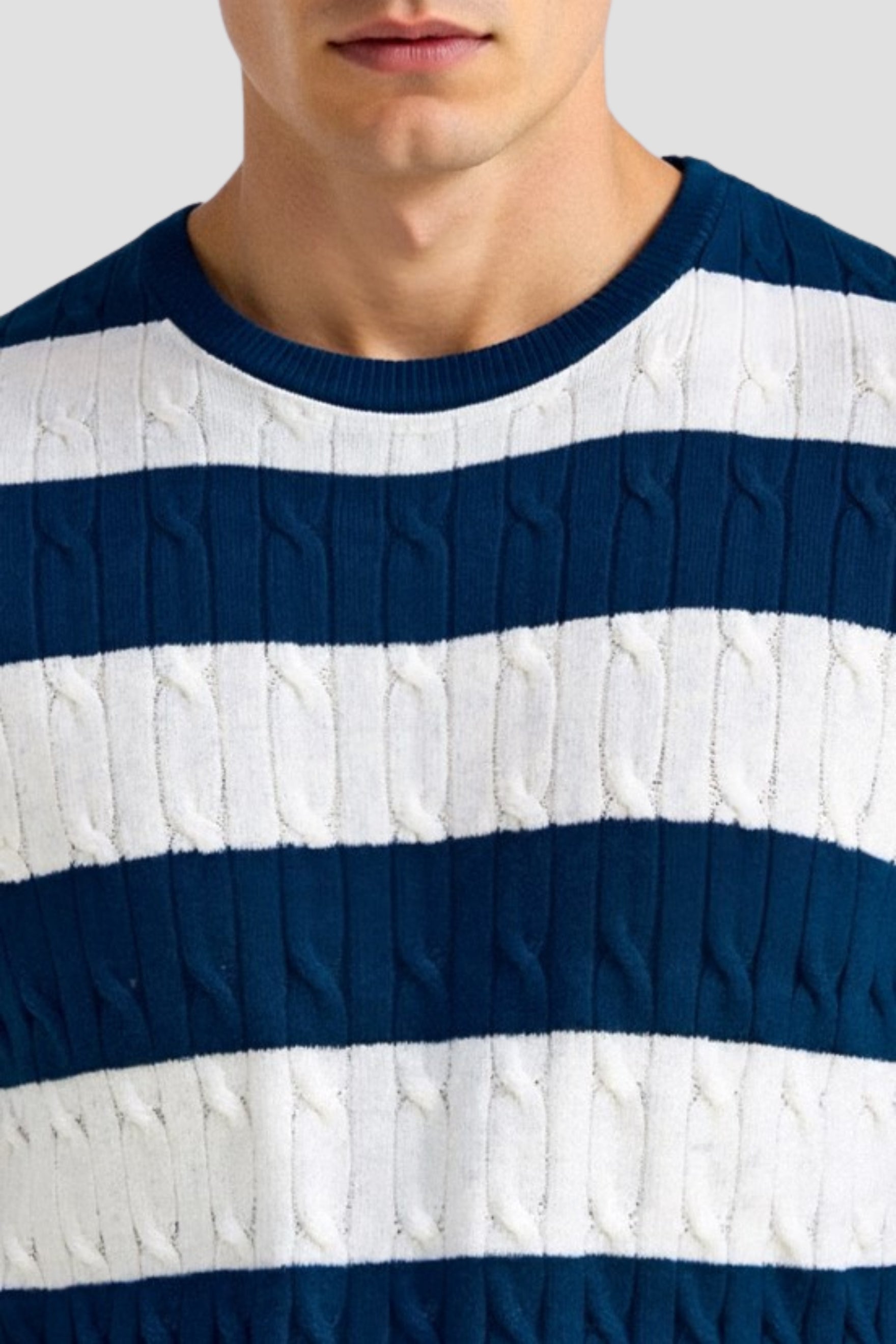 Crew Neck Cable Knit Strifens T-shirt