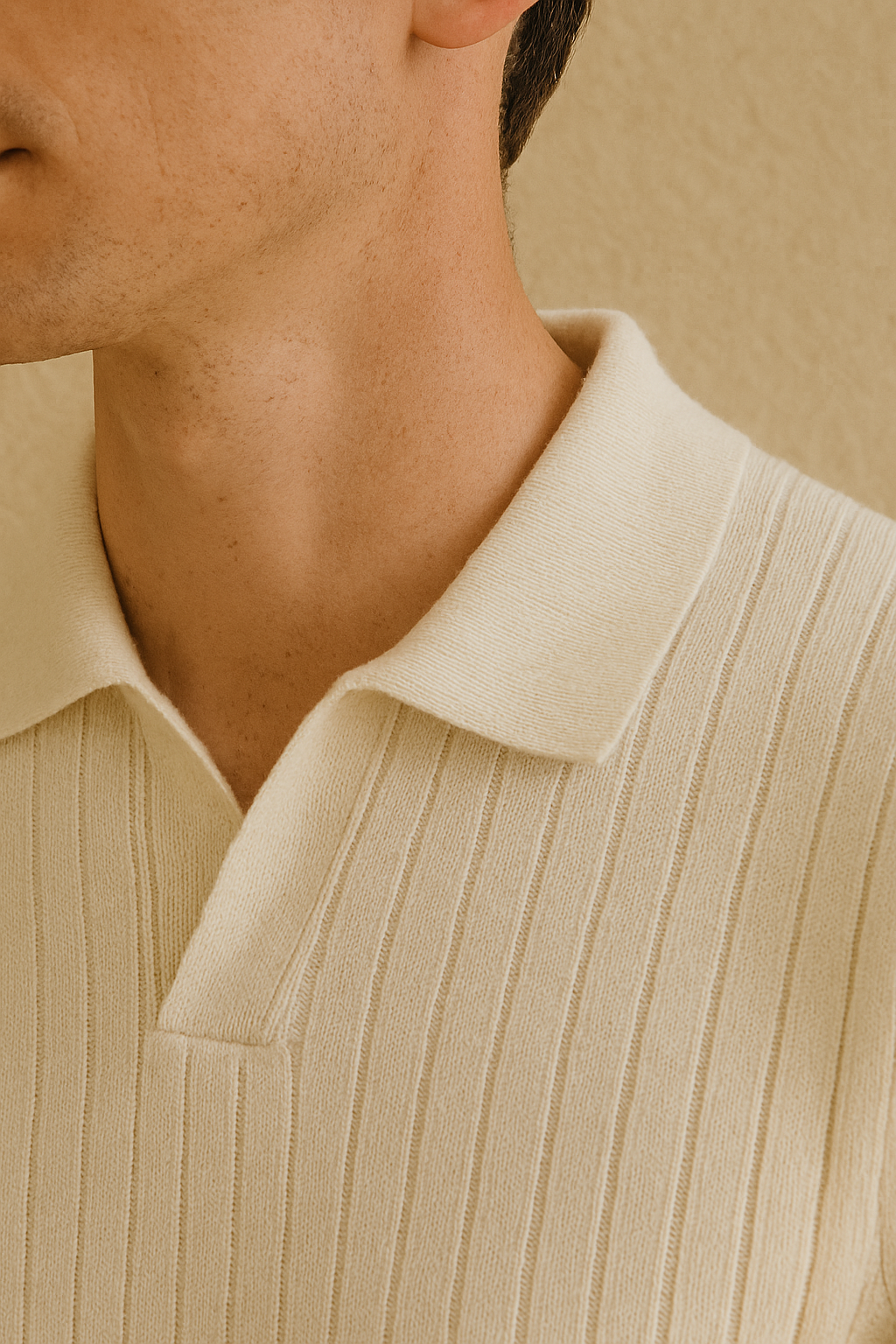 Stroachingly long arm polo