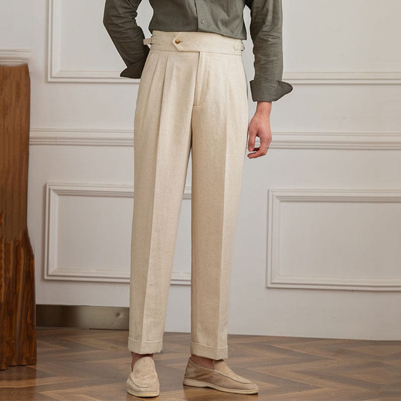 herren-leinen-hose-beige-klassischer-stil-modell-strahlt-eleganz-aus