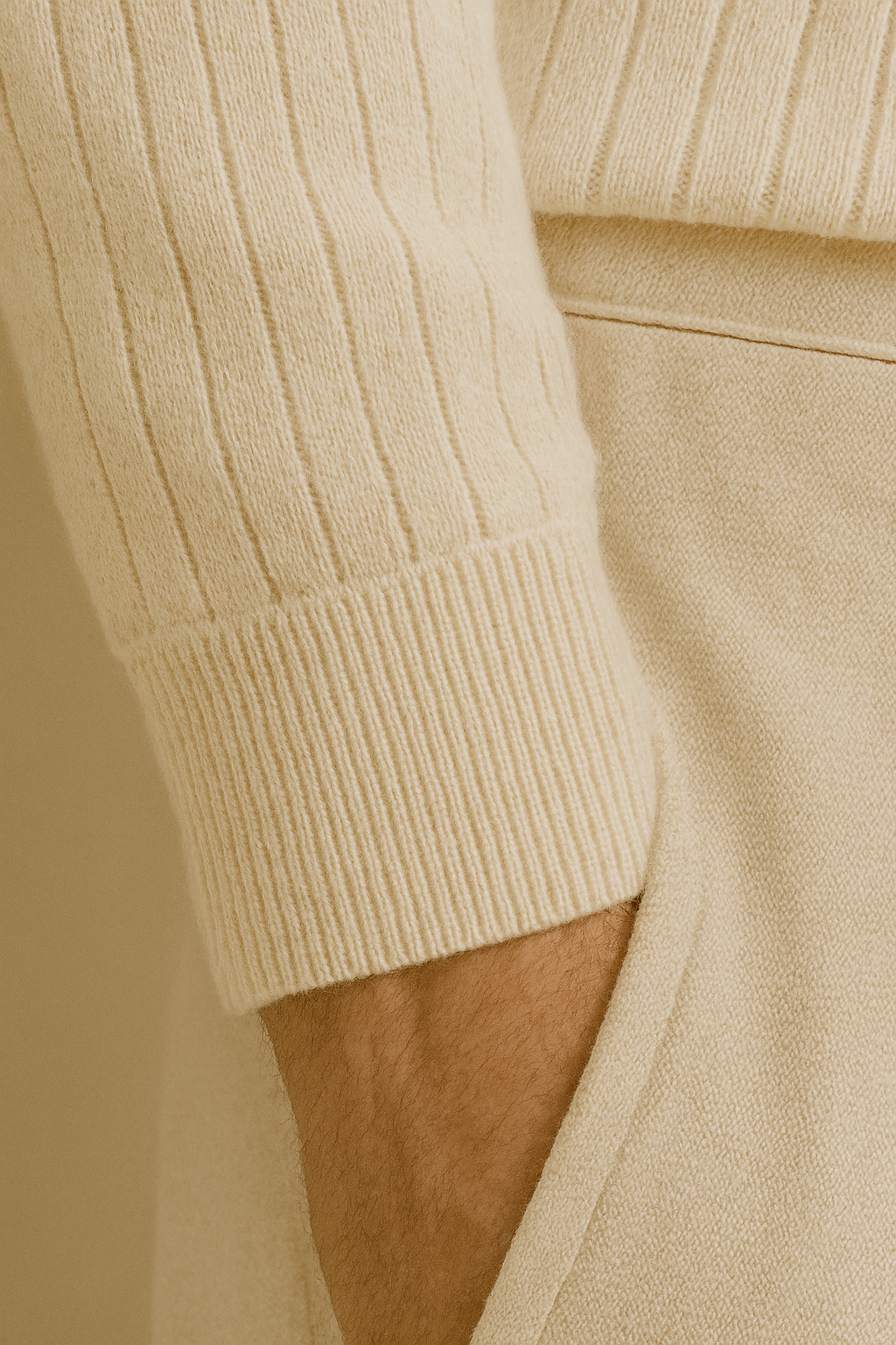 Stroachingly long arm polo